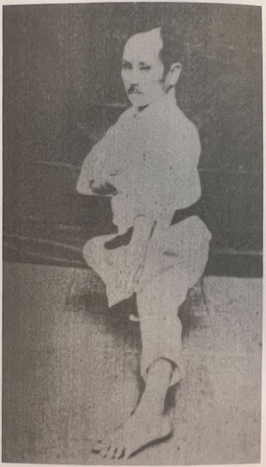 old-style Shotokan back stance